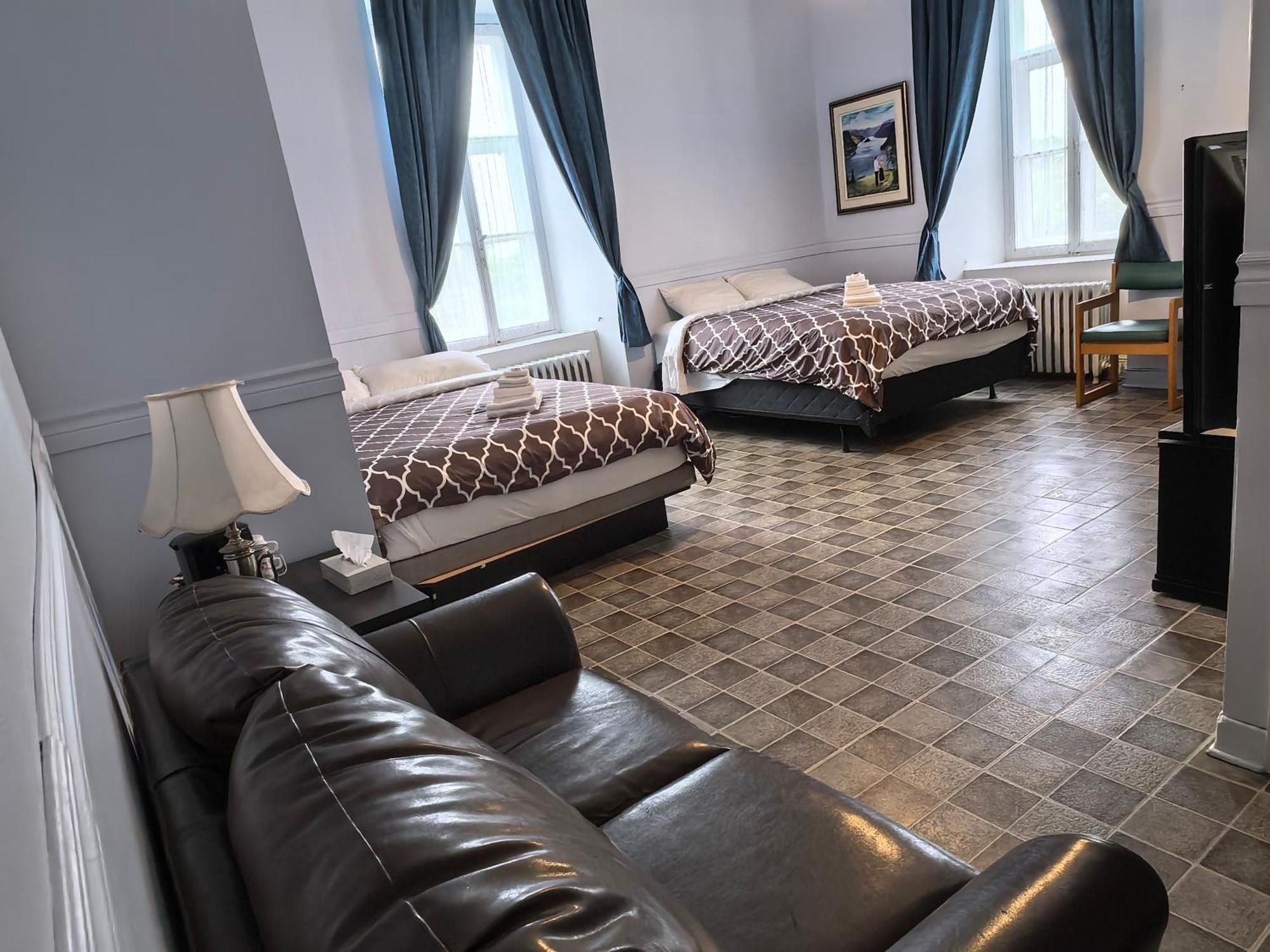 Auberge Du Couvent Saint-Casimir Zewnętrze zdjęcie